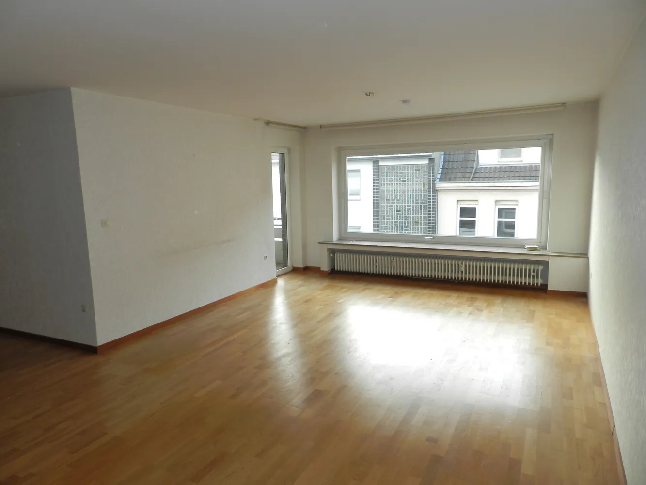 2 Zimmer Wohnung mit 83 m² in Moers – Bild 3