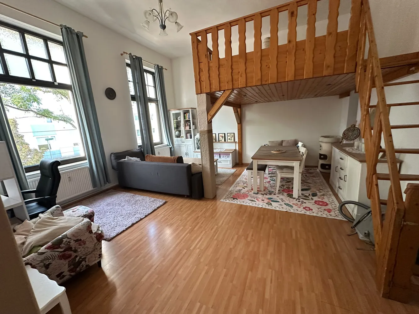 2 Zimmer Wohnung mit 69 m² in Düsseldorf – Bild 2