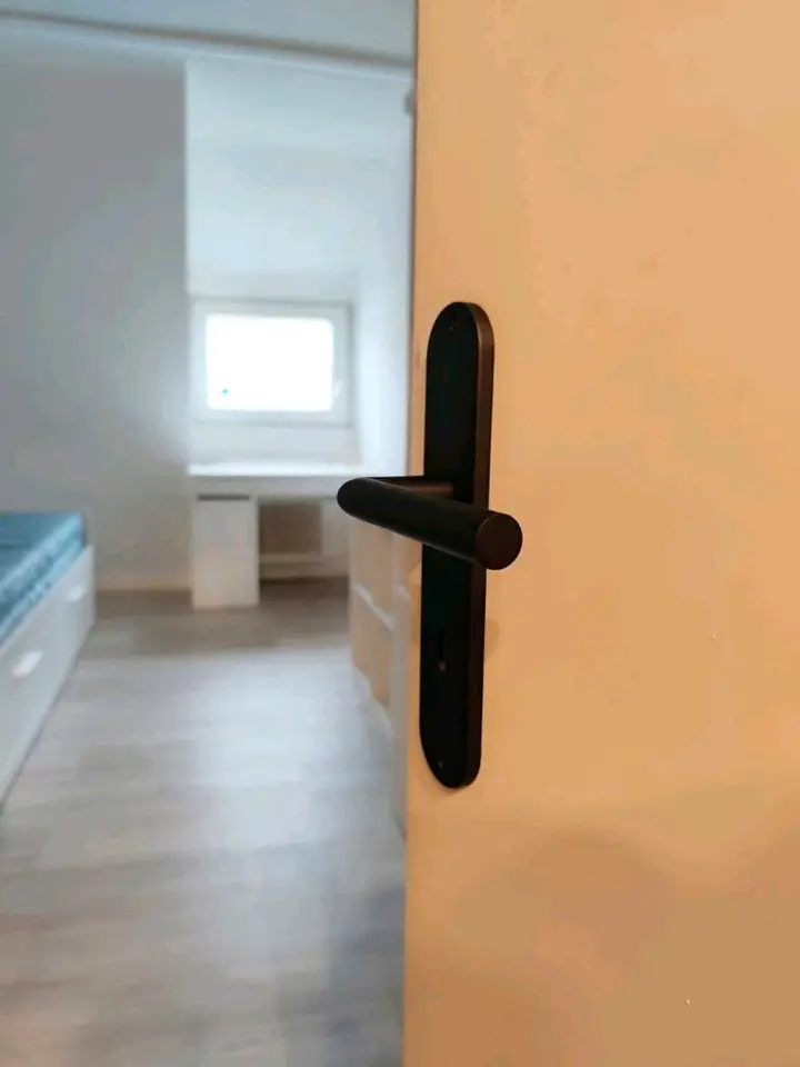 Shared room with 36 m² in Stuttgart – Photo 2