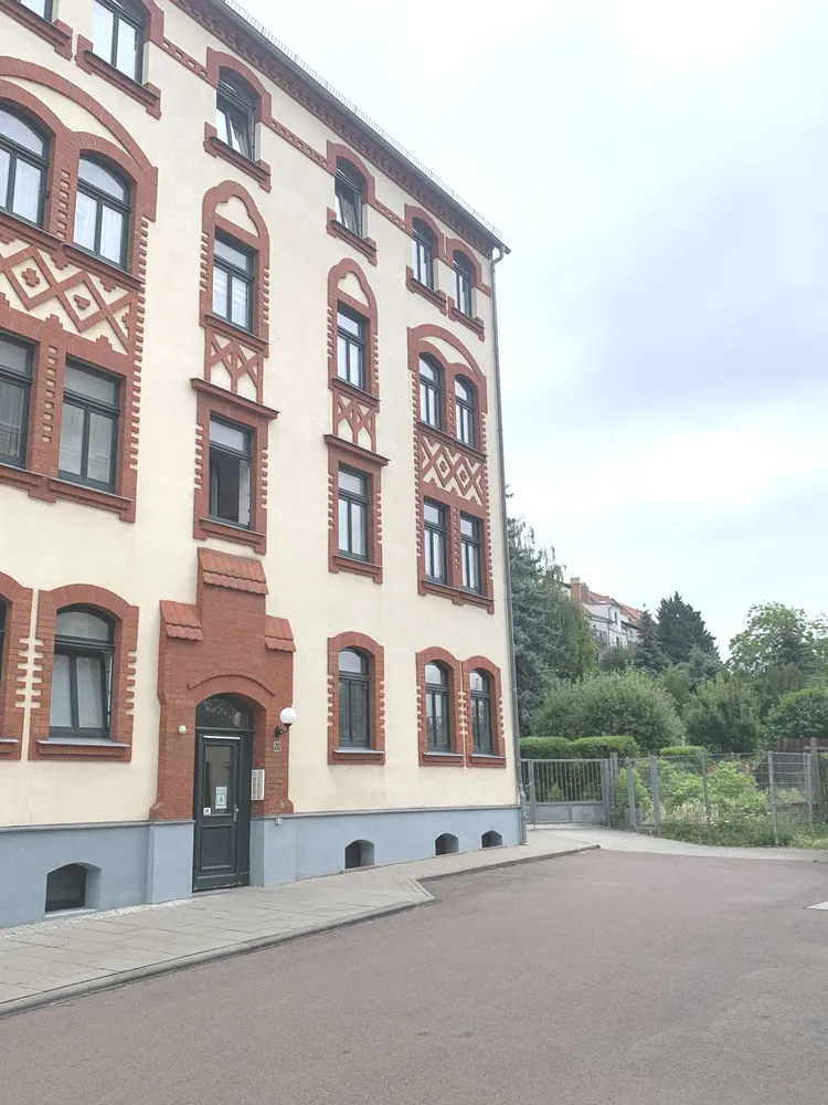 2 Zimmer Wohnung mit 49 m² in Halle (Saale) – Bild 2