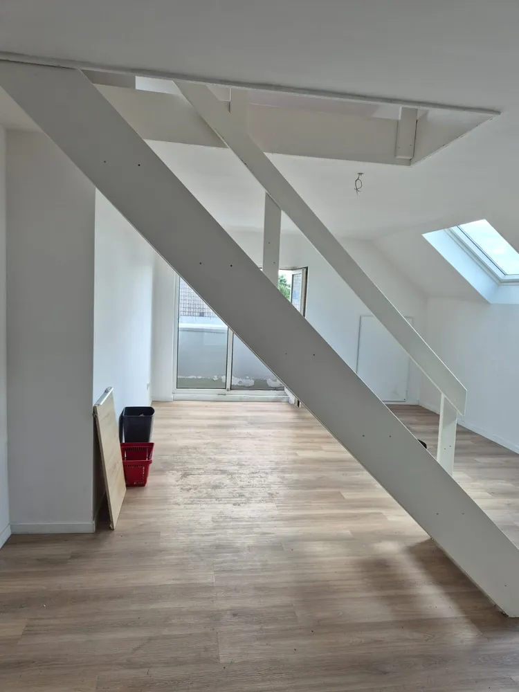 2 Zimmer Wohnung mit 73 m² in Düsseldorf – Bild 1