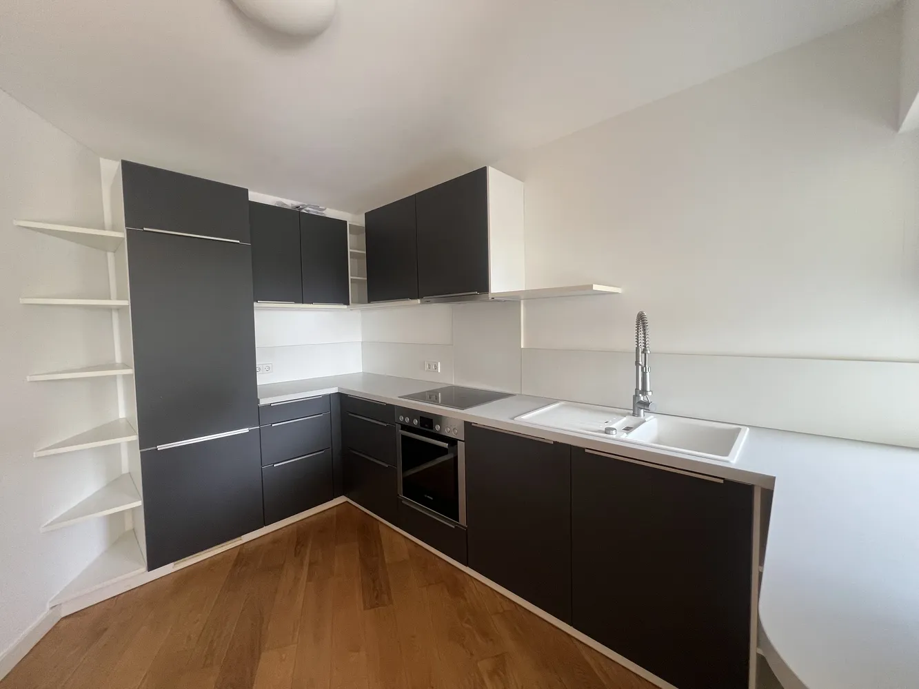 4 Zimmer Wohnung mit 125 m² in Wiesbaden – Bild 6