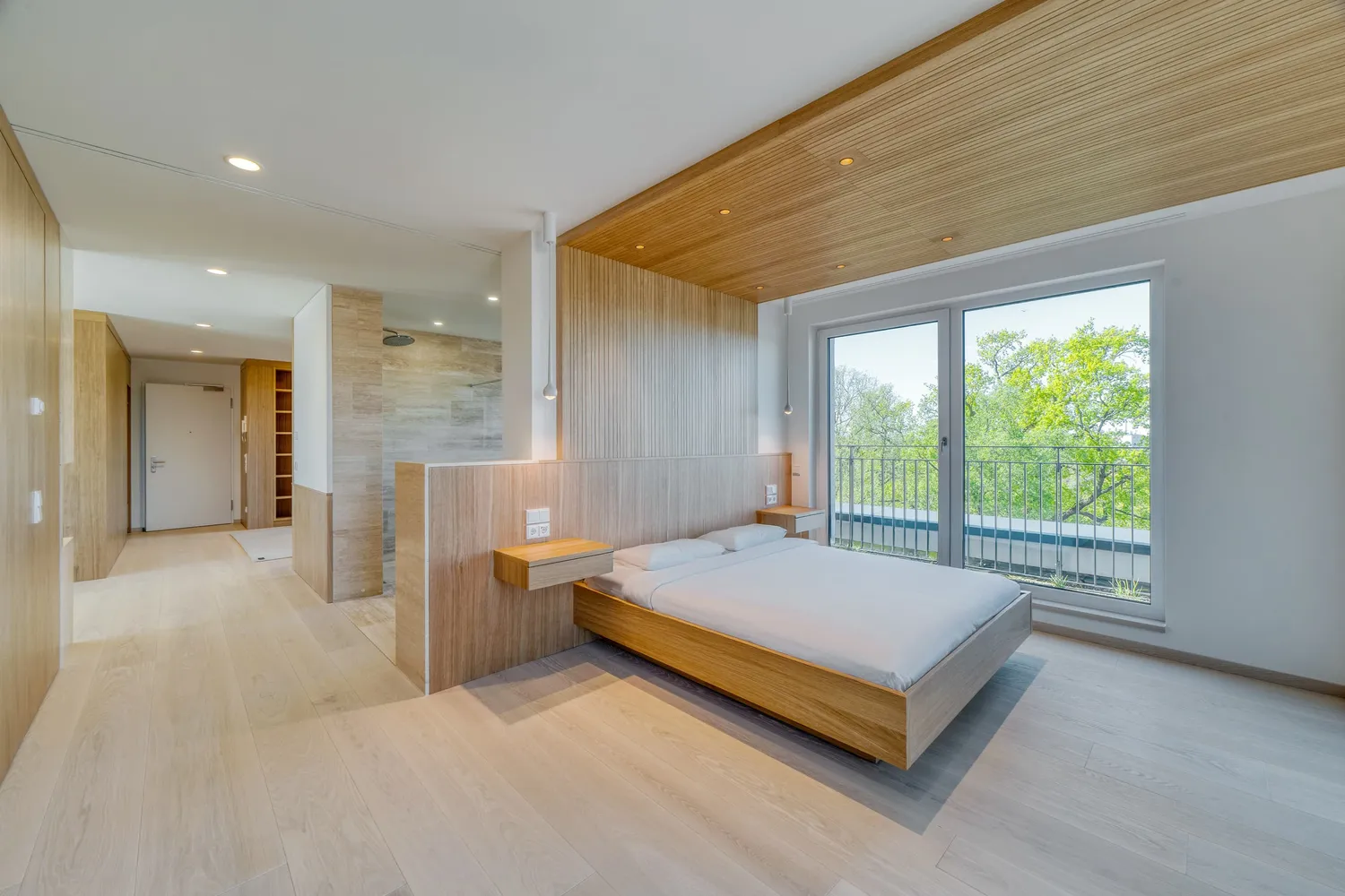 1 room apartment with 119 m² in Berlin – Photo 3