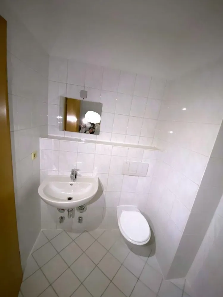 1 Zimmer Wohnung mit 40 m² in Plauen – Bild 8