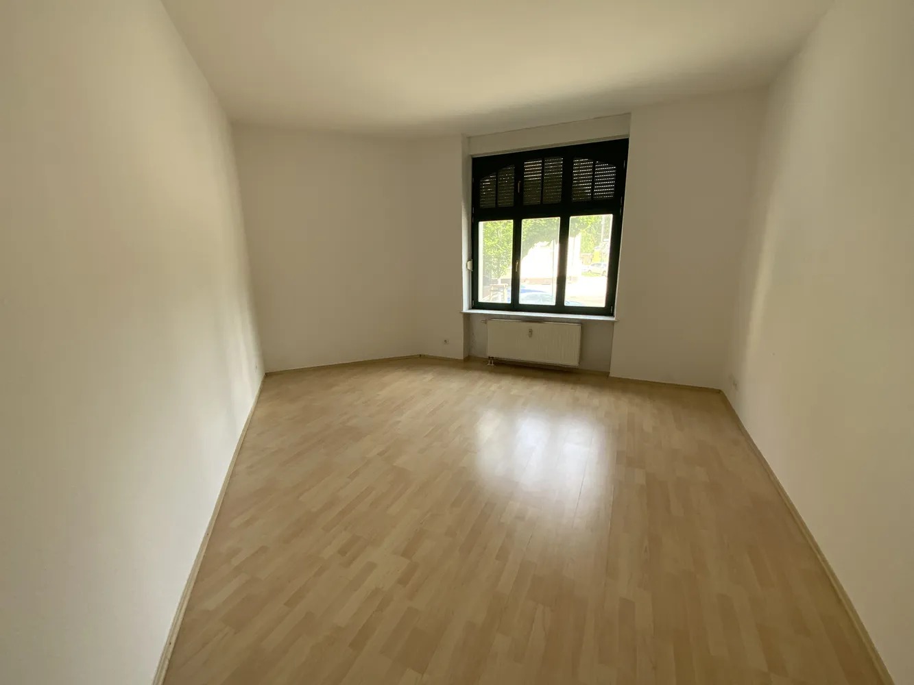 3 Zimmer Wohnung mit 95 m² in Magdeburg – Bild 1