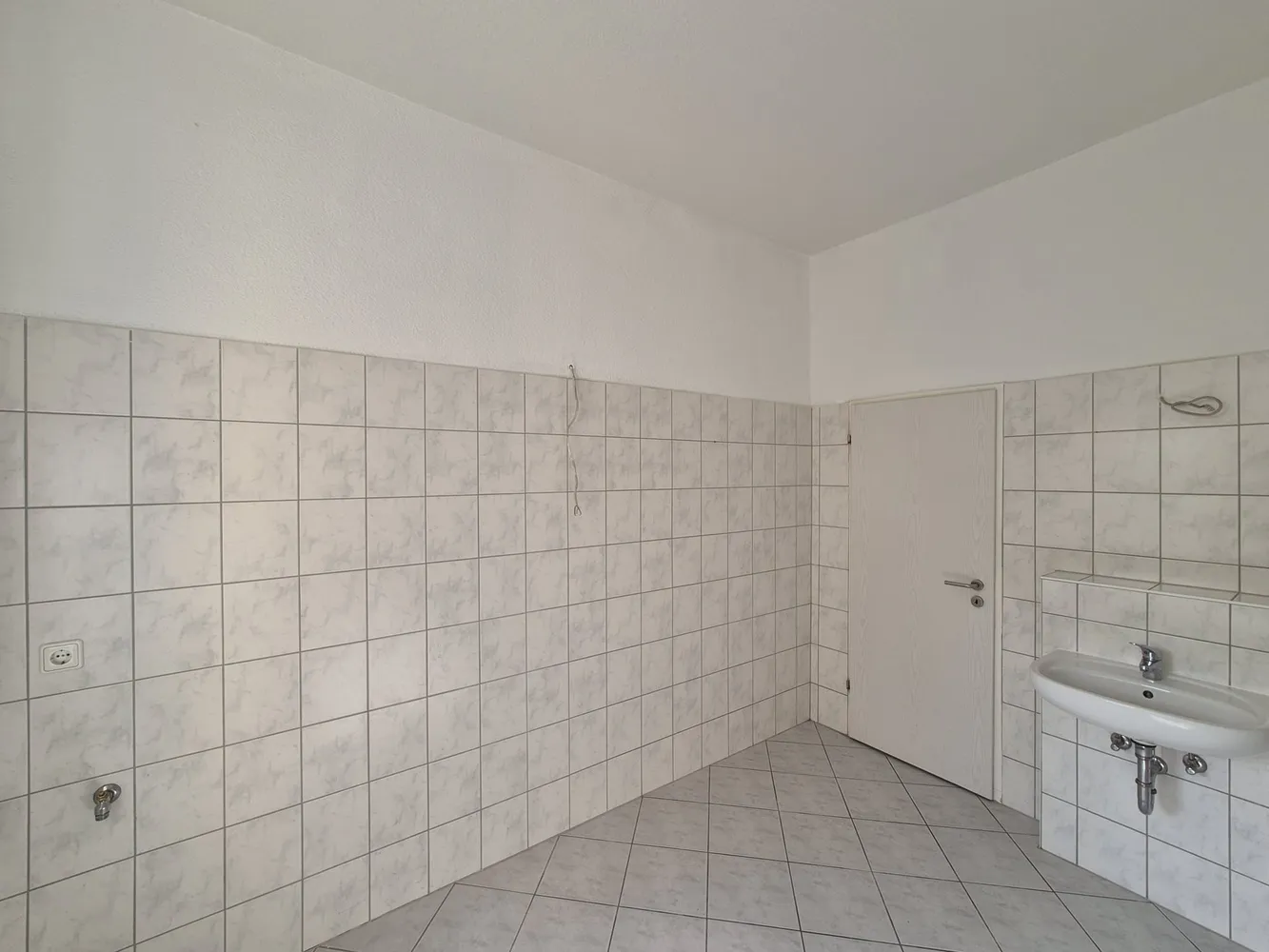 4 room apartment with 110 m² in Chemnitz – Photo 9