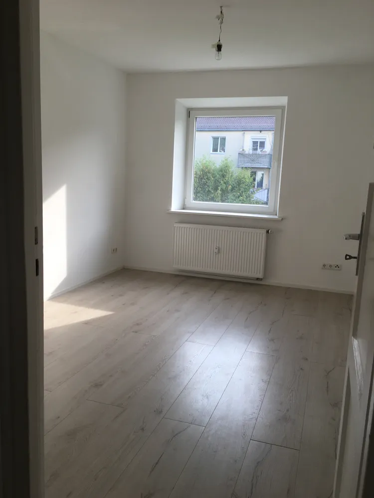 4 Zimmer Wohnung mit 82 m² in München – Bild 2