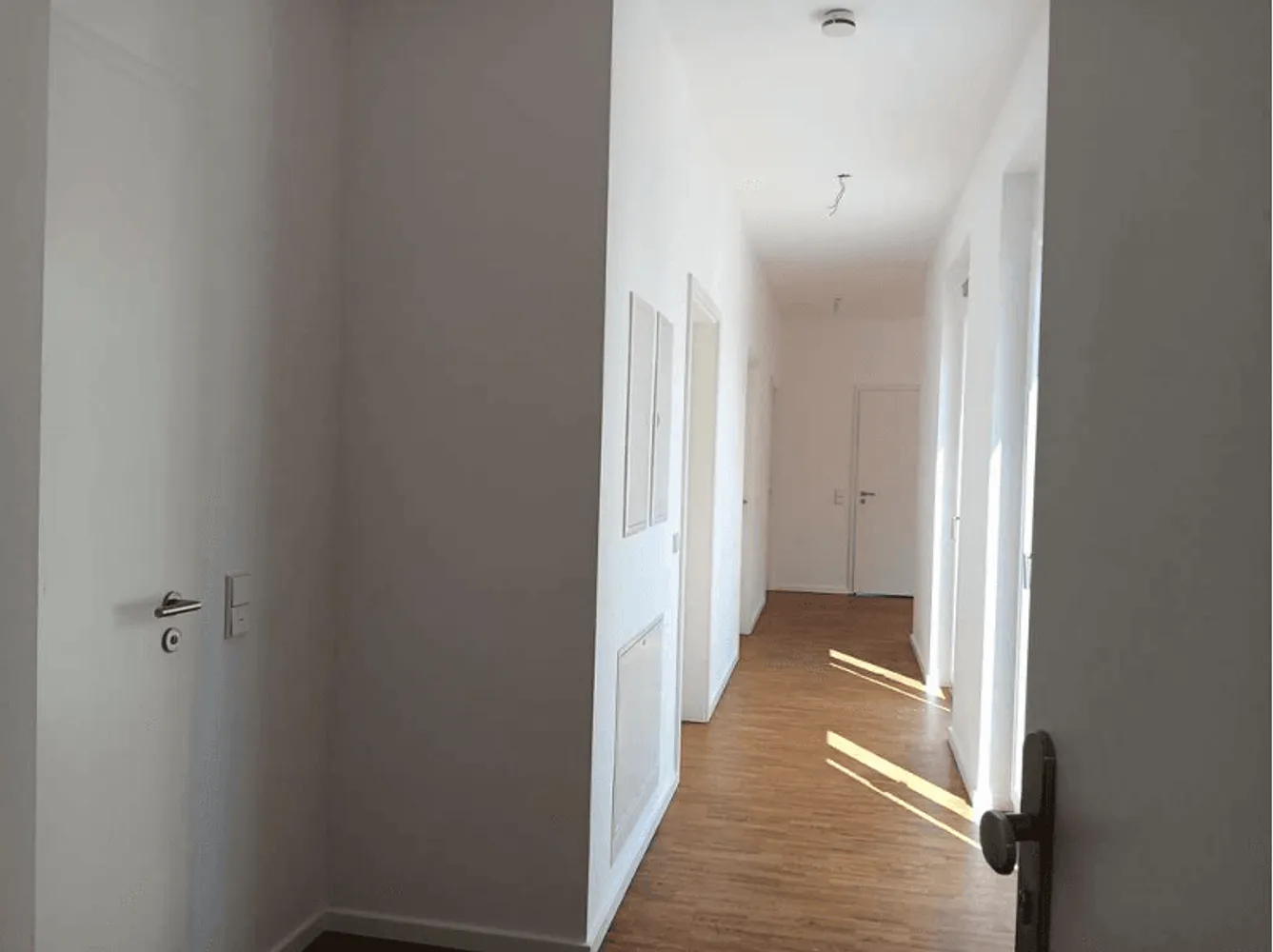 4 Zimmer Wohnung mit 119 m² in Frankfurt am Main – Bild 2