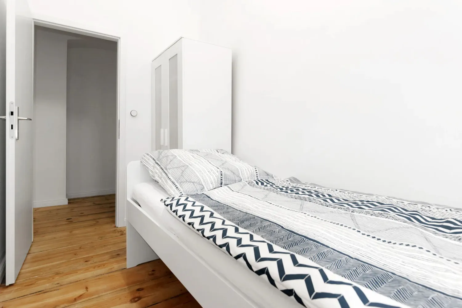 Shared room with 8 m² in Berlin – Photo 2