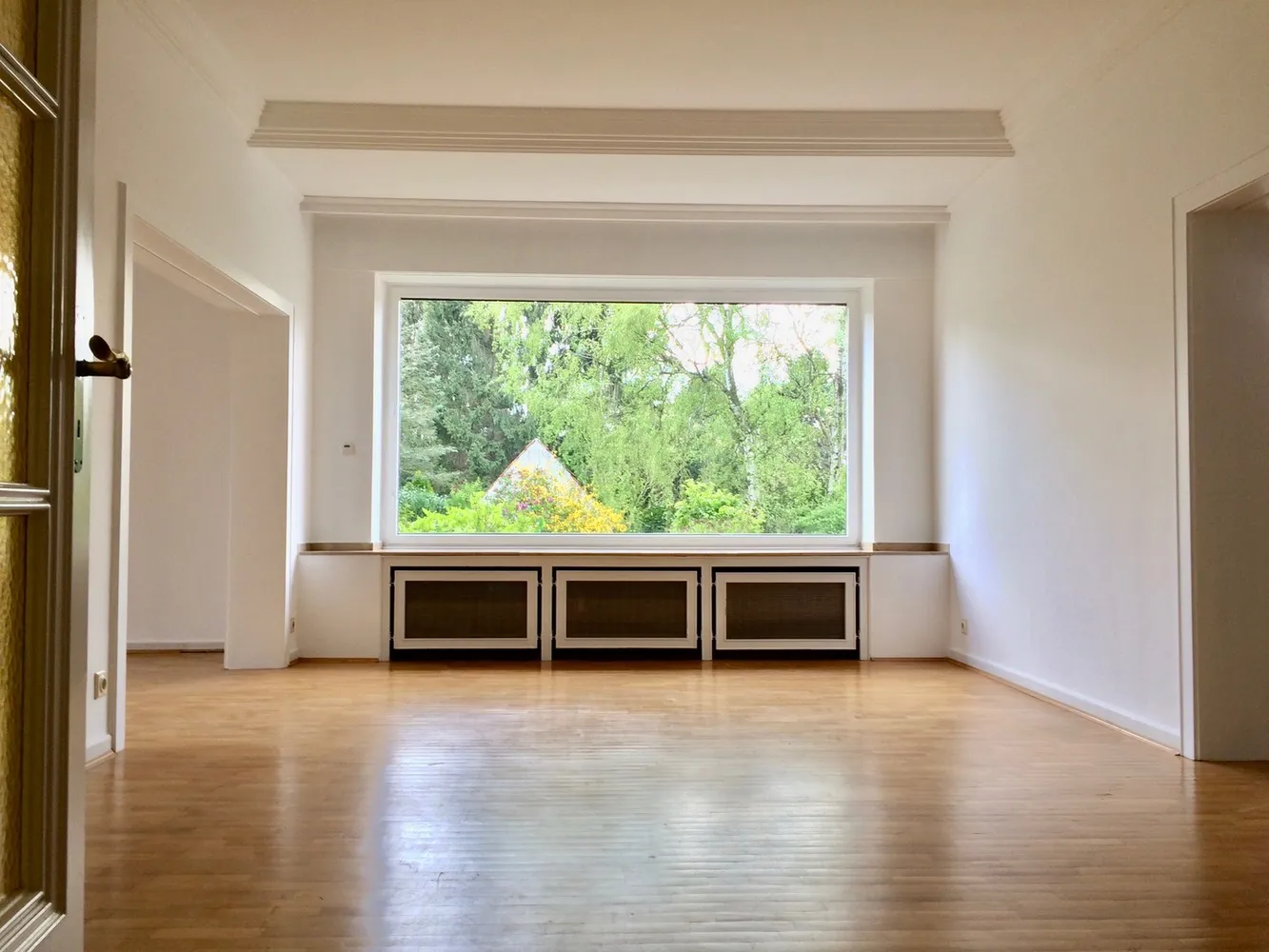 6 Zimmer Wohnung mit 136 m² in Krefeld – Bild 2