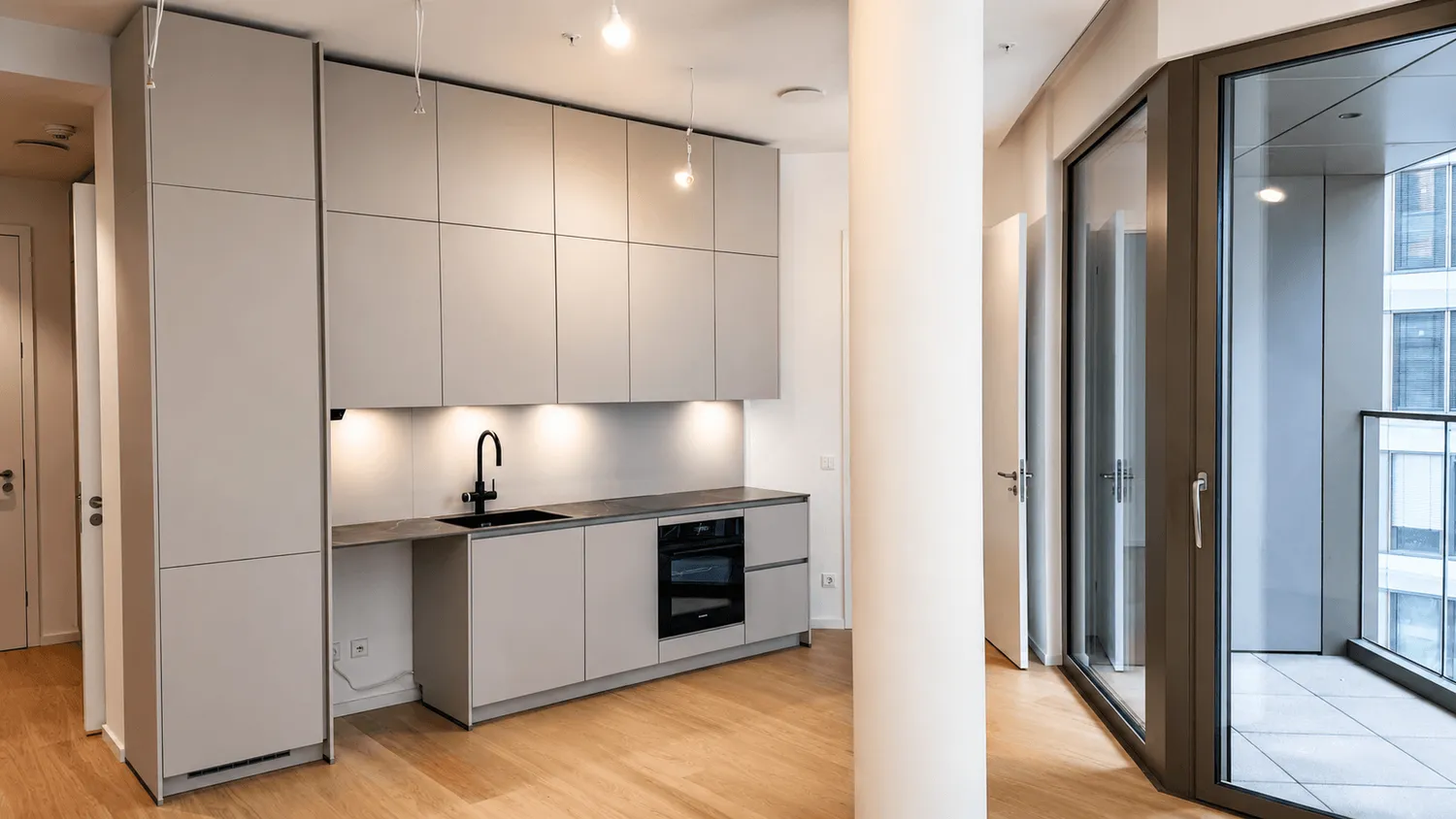 2 room apartment with 58 m² in Frankfurt am Main – Photo 2