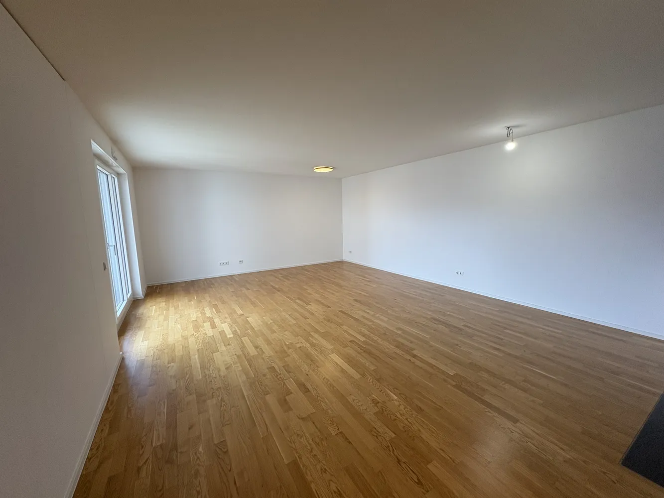 2 Zimmer Wohnung mit 76 m² in Frankfurt am Main – Bild 2