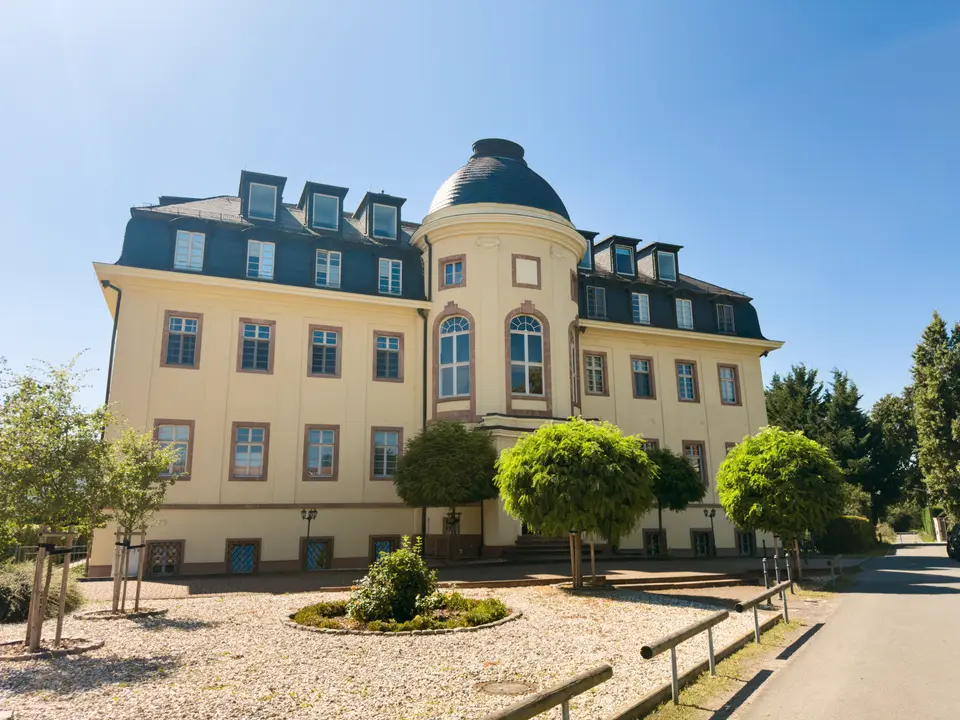 5 Zimmer Wohnung mit 194 m² in Borna – Bild 2