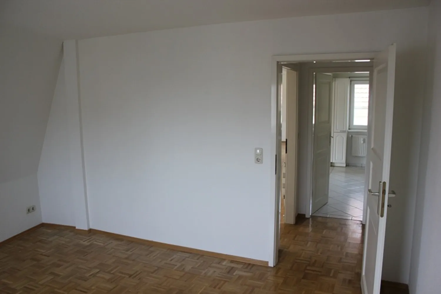 2 Zimmer Wohnung mit 66 m² in Schwerin – Bild 12