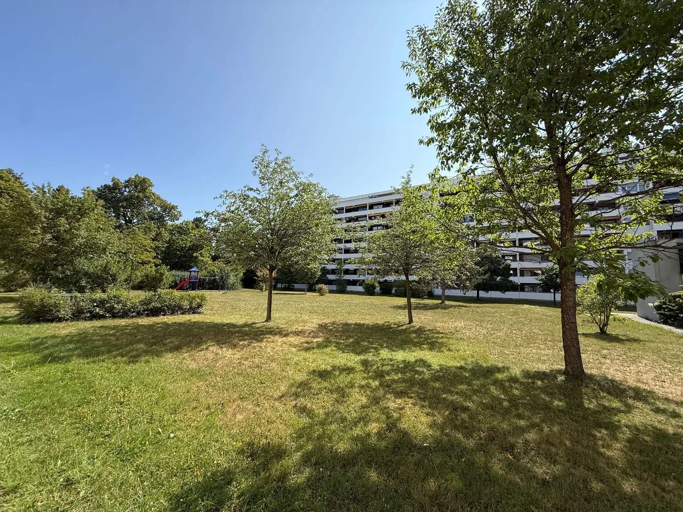 2 Zimmer Wohnung mit 75 m² in Augsburg – Bild 2