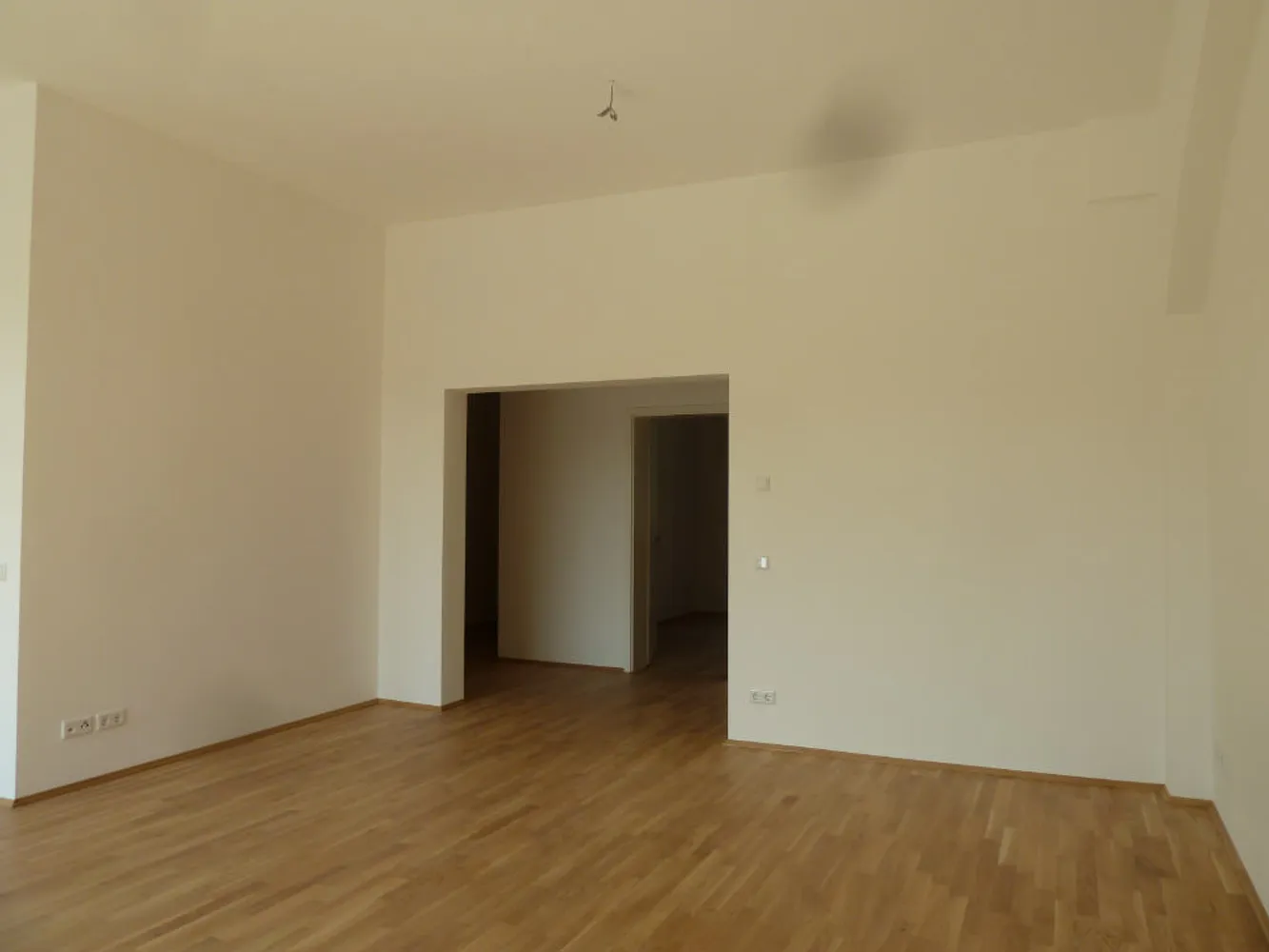 4 Zimmer Wohnung mit 133 m² in Dresden – Bild 6
