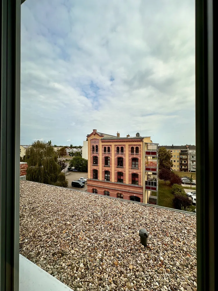 2 Zimmer Wohnung mit 98 m² in Magdeburg – Bild 2