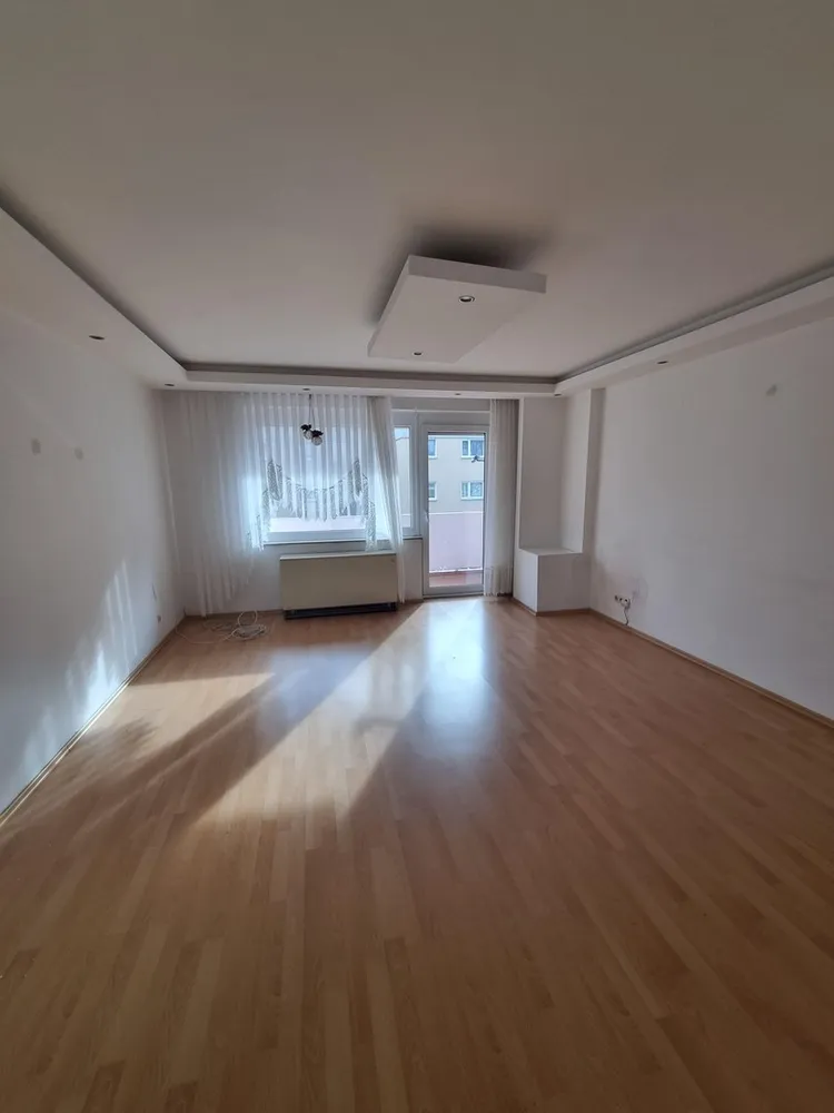 3 Zimmer Wohnung mit 80 m² in Nürnberg – Bild 2