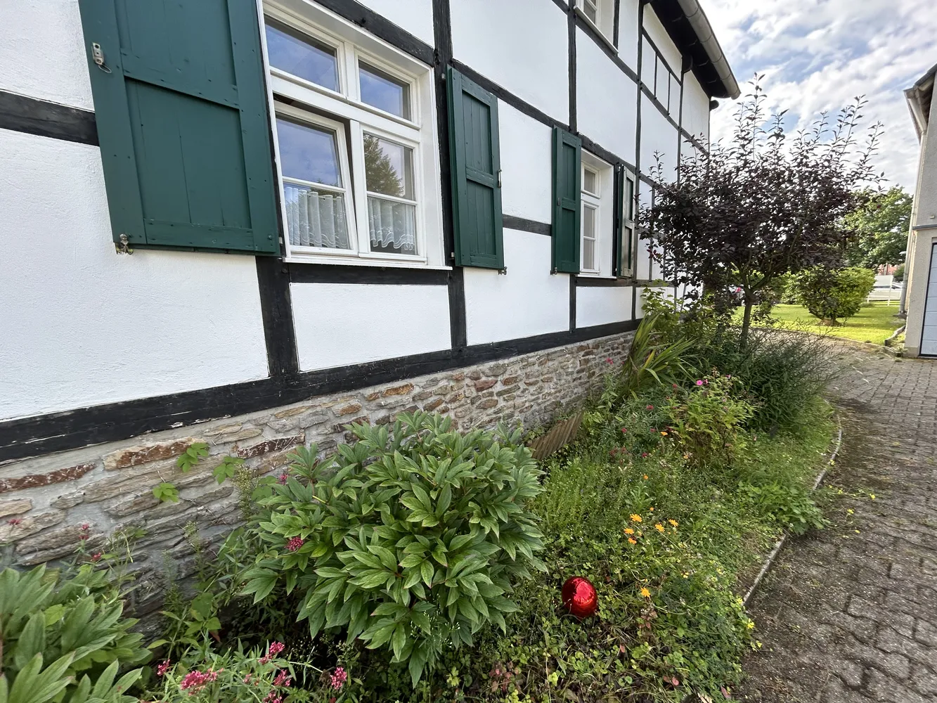 6 Zimmer Wohnung mit 122 m² in Essen – Bild 1