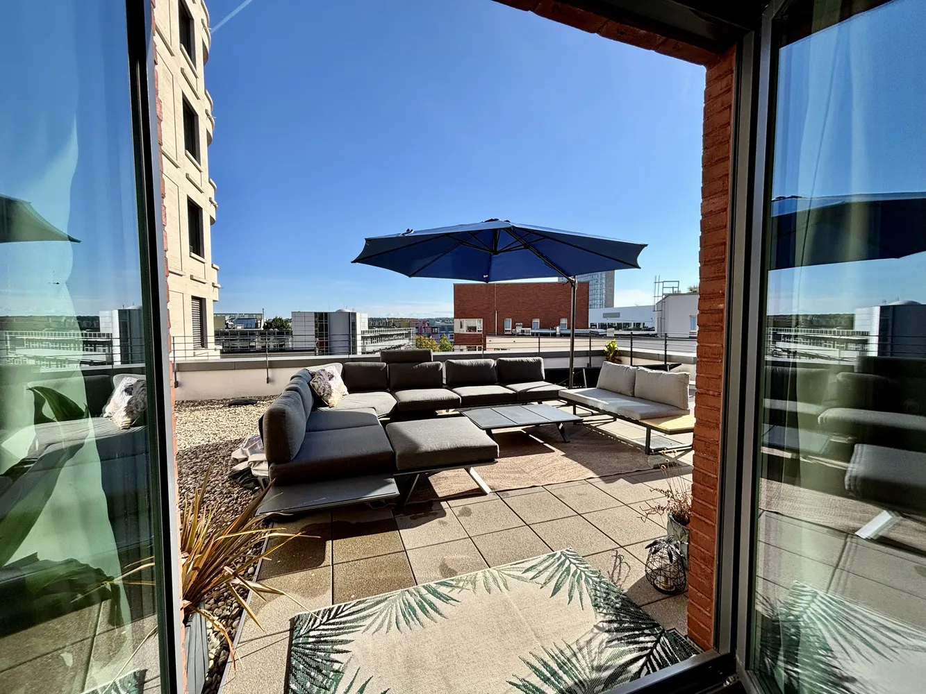 2 room apartment with 98 m² in Frankfurt am Main – Photo 6