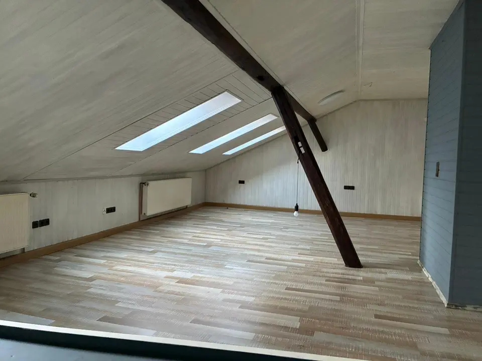 2 Zimmer Wohnung mit 77 m² in Hof – Bild 1