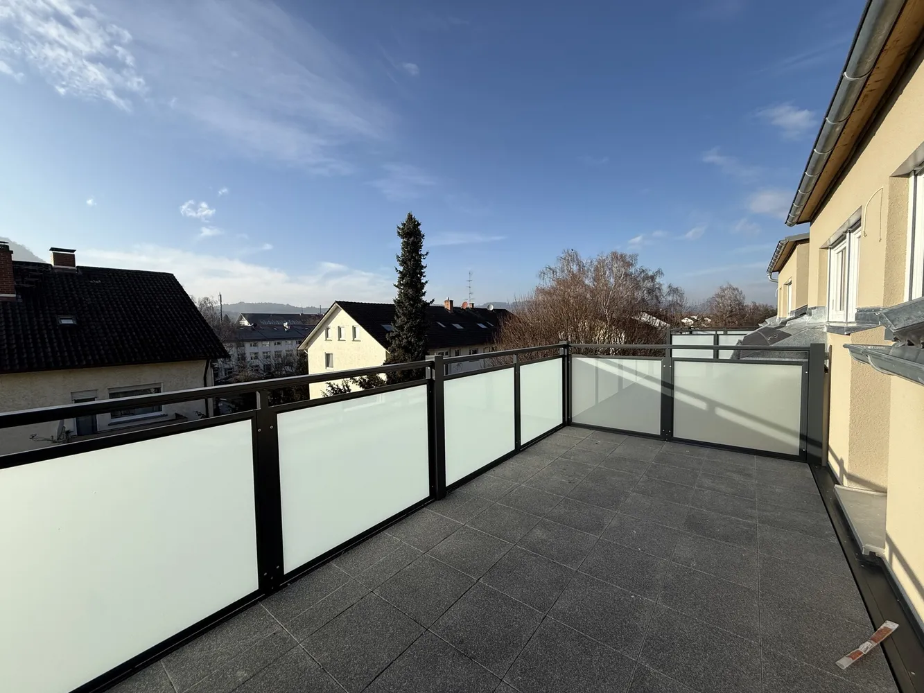 3 room apartment with 82 m² in Singen – Photo 2