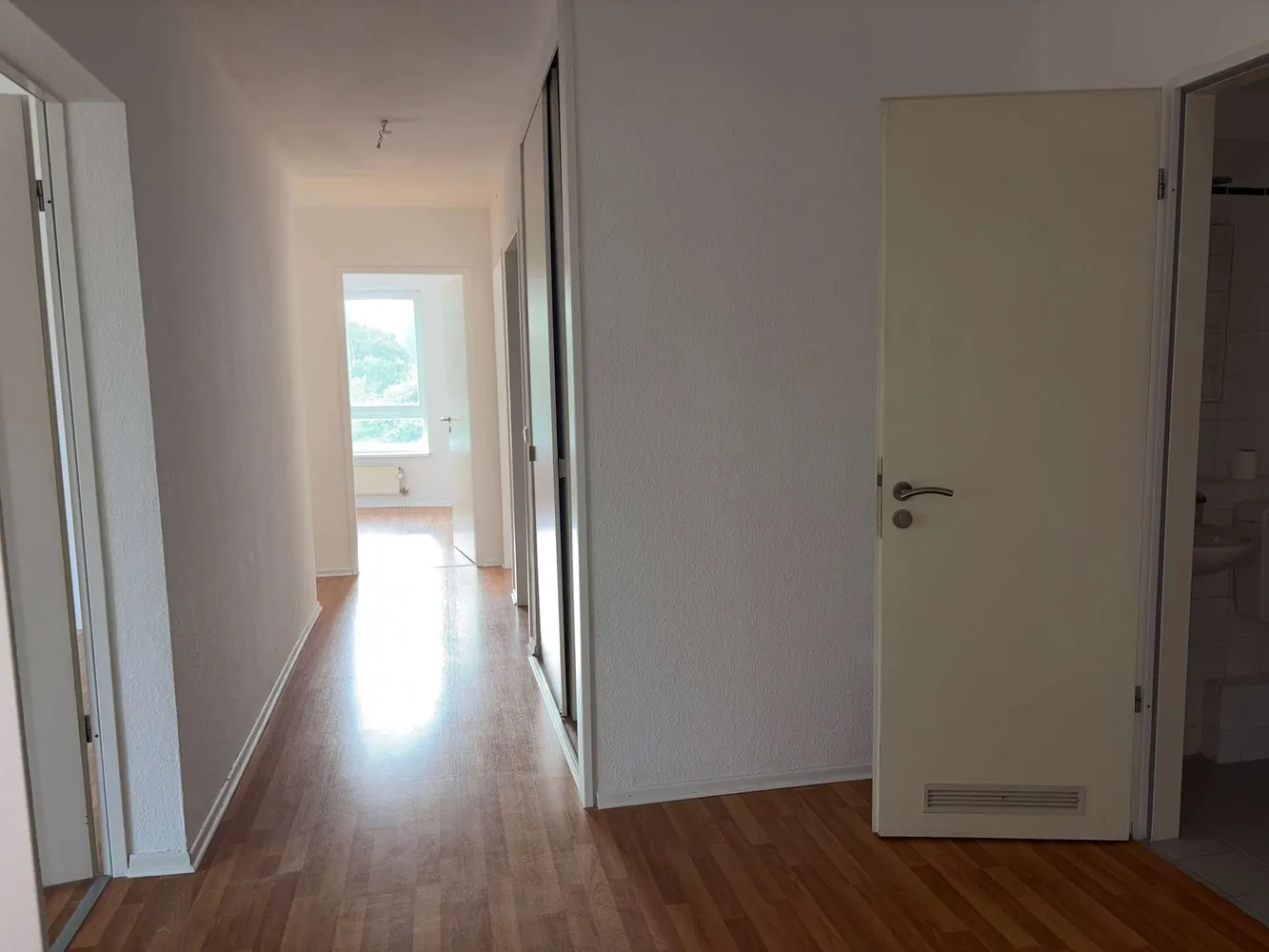 4 Zimmer Wohnung mit 97 m² in Berlin – Bild 3