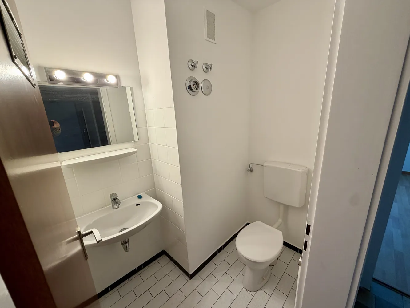 5 Zimmer Wohnung mit 107 m² in Karlsruhe – Bild 11