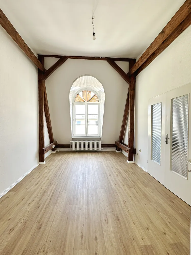 4 Zimmer Wohnung mit 128 m² in Berlin – Bild 1