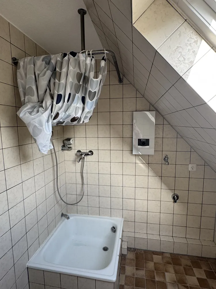 2 Zimmer Wohnung mit 30 m² in Duisburg – Bild 4
