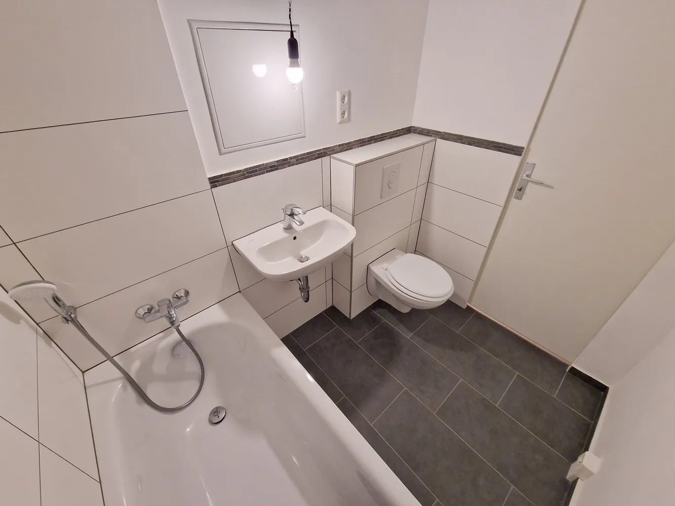 2 Zimmer Wohnung mit 43 m² in Halle (Saale) – Bild 12