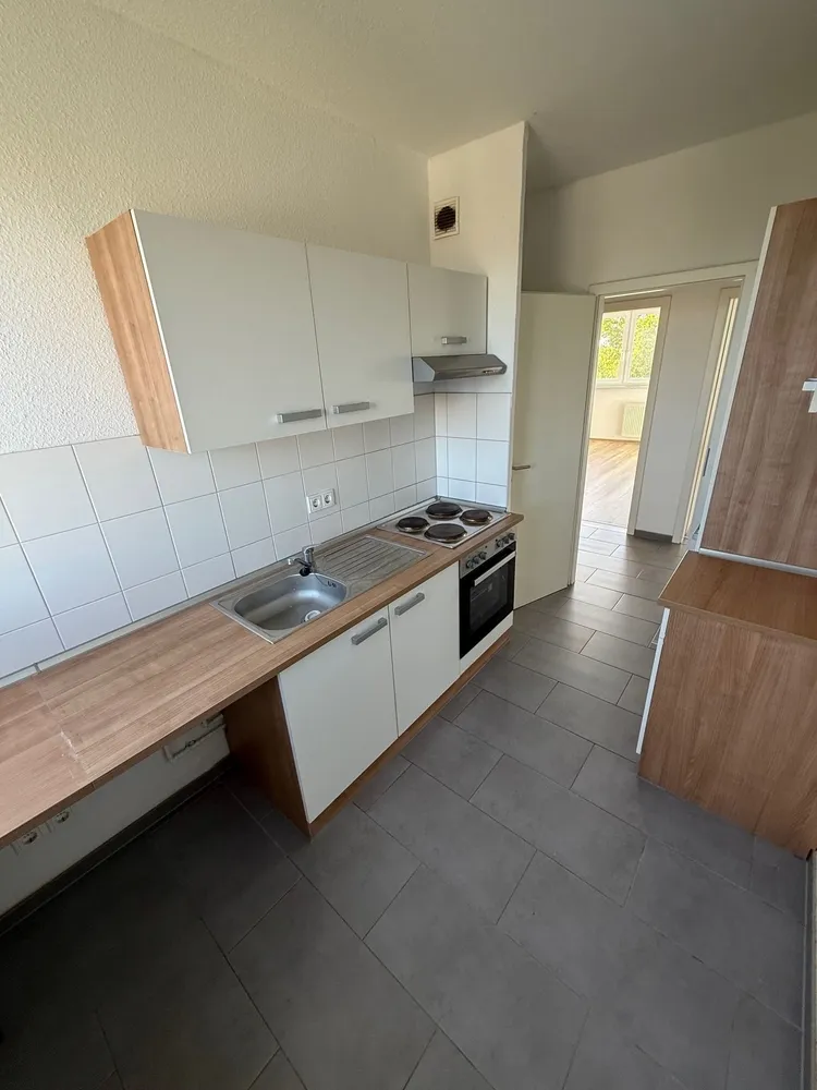 3 Zimmer Wohnung mit 61 m² in Halle (Saale) – Bild 11