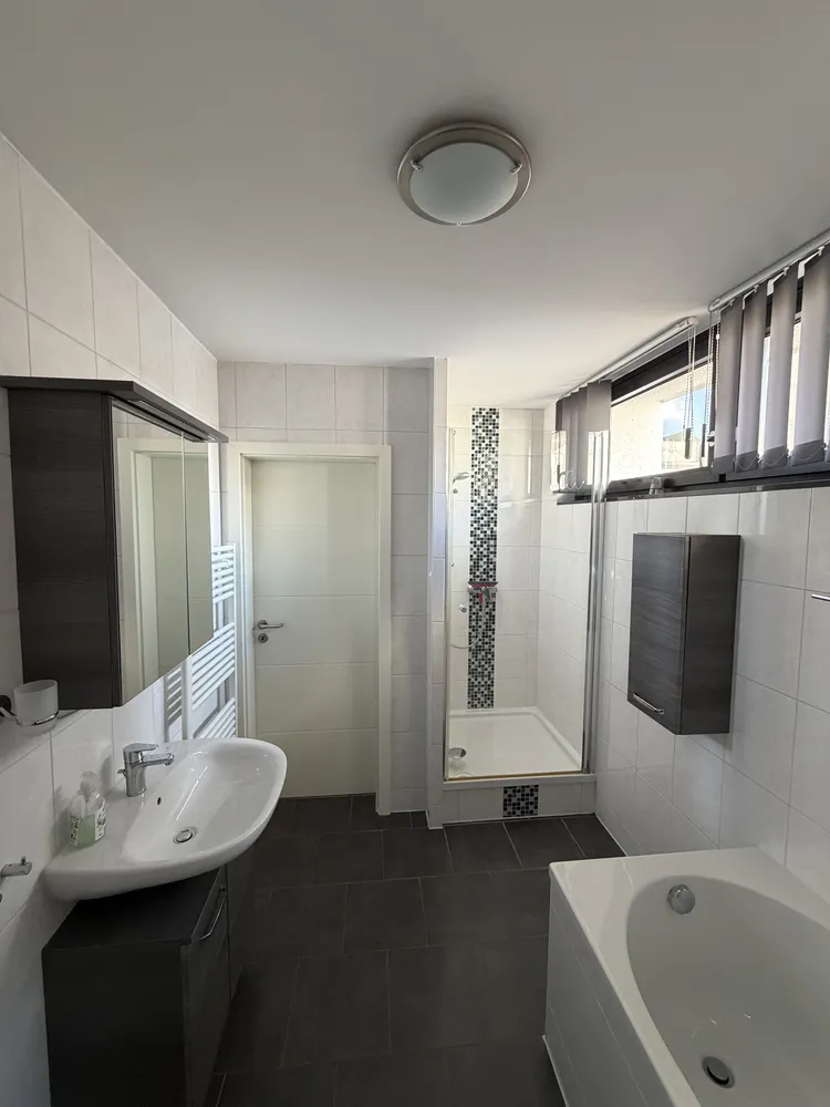 2 Zimmer Wohnung mit 105 m² in Essen – Bild 6