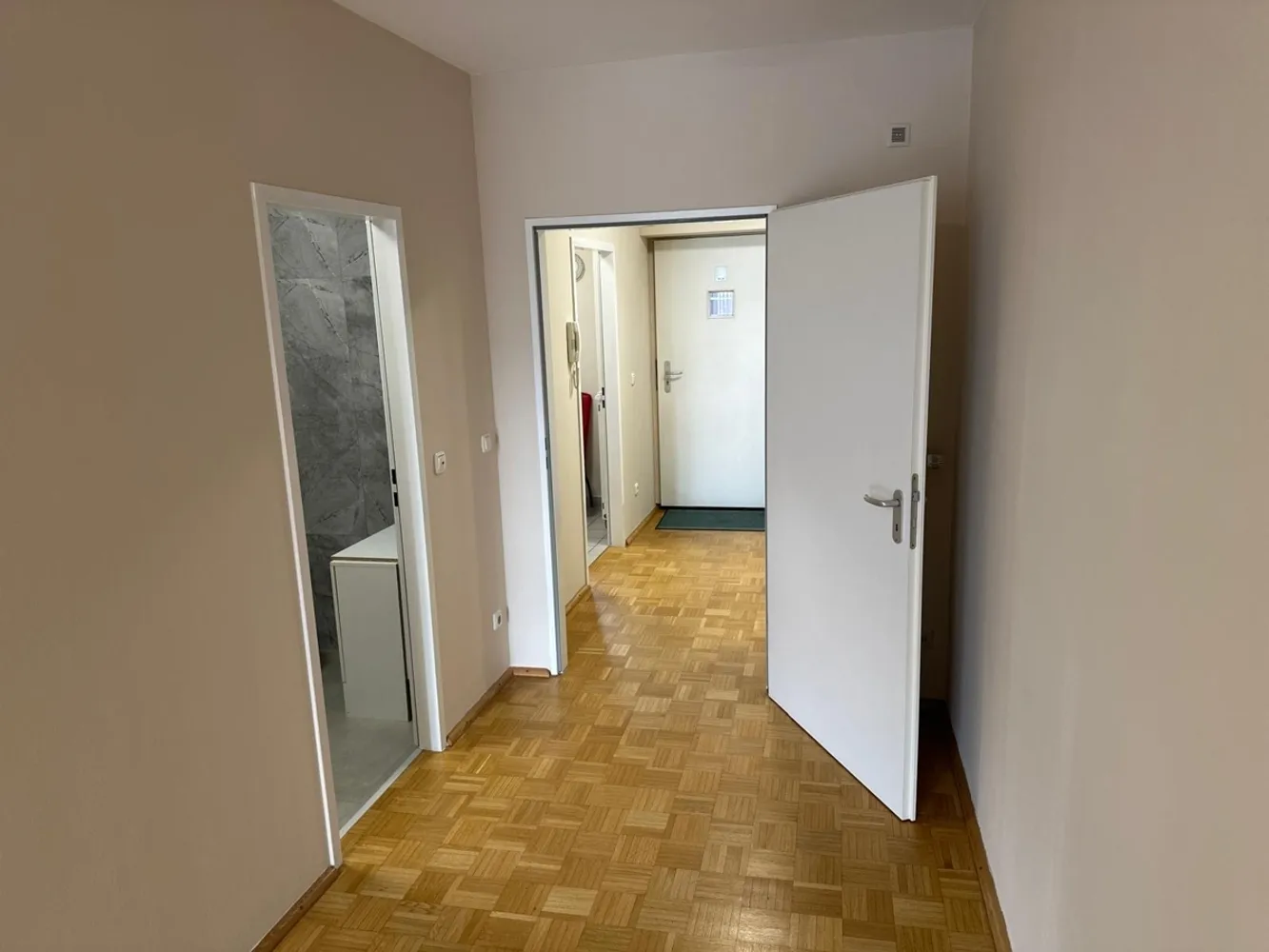 1 Zimmer Wohnung mit 41 m² in Regensburg – Bild 3