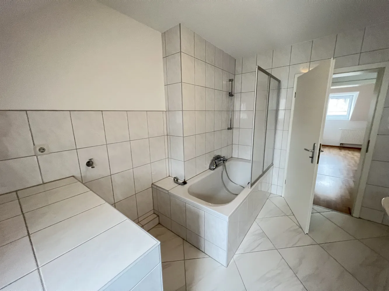 1 Zimmer Wohnung mit 44 m² in Wiesbaden – Bild 12