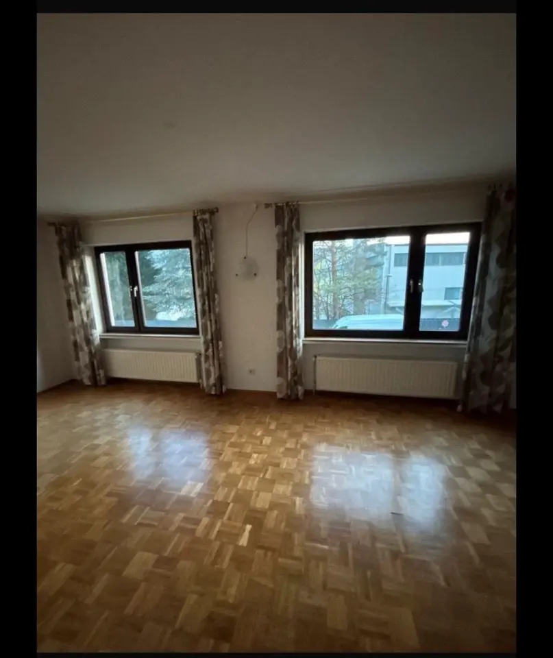 7 Zimmer Wohnung mit 235 m² in Wuppertal – Bild 8
