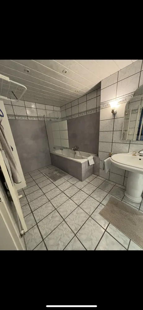 2 room apartment with 100 m² in Frankfurt am Main – Photo 12