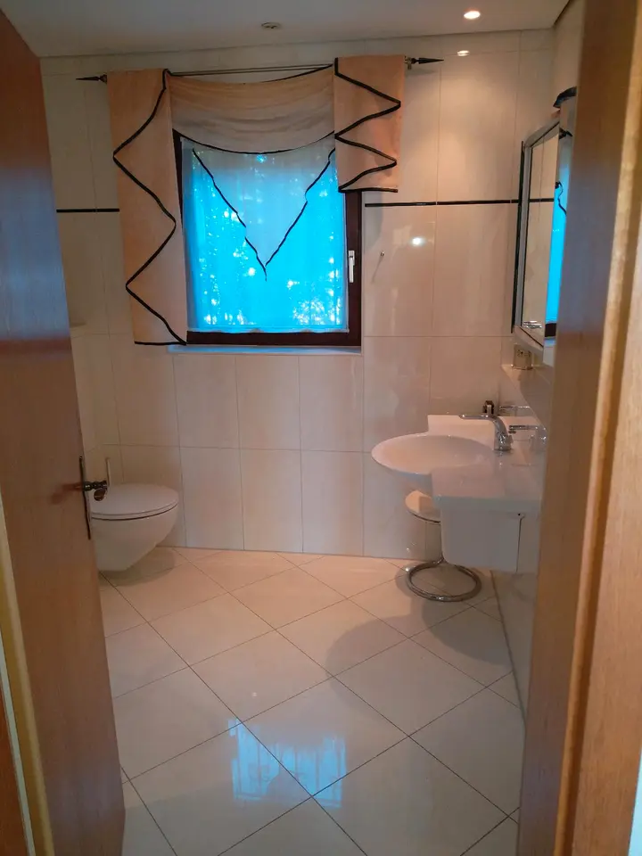 7 Zimmer Haus mit 220 m² in Oberursel – Bild 9