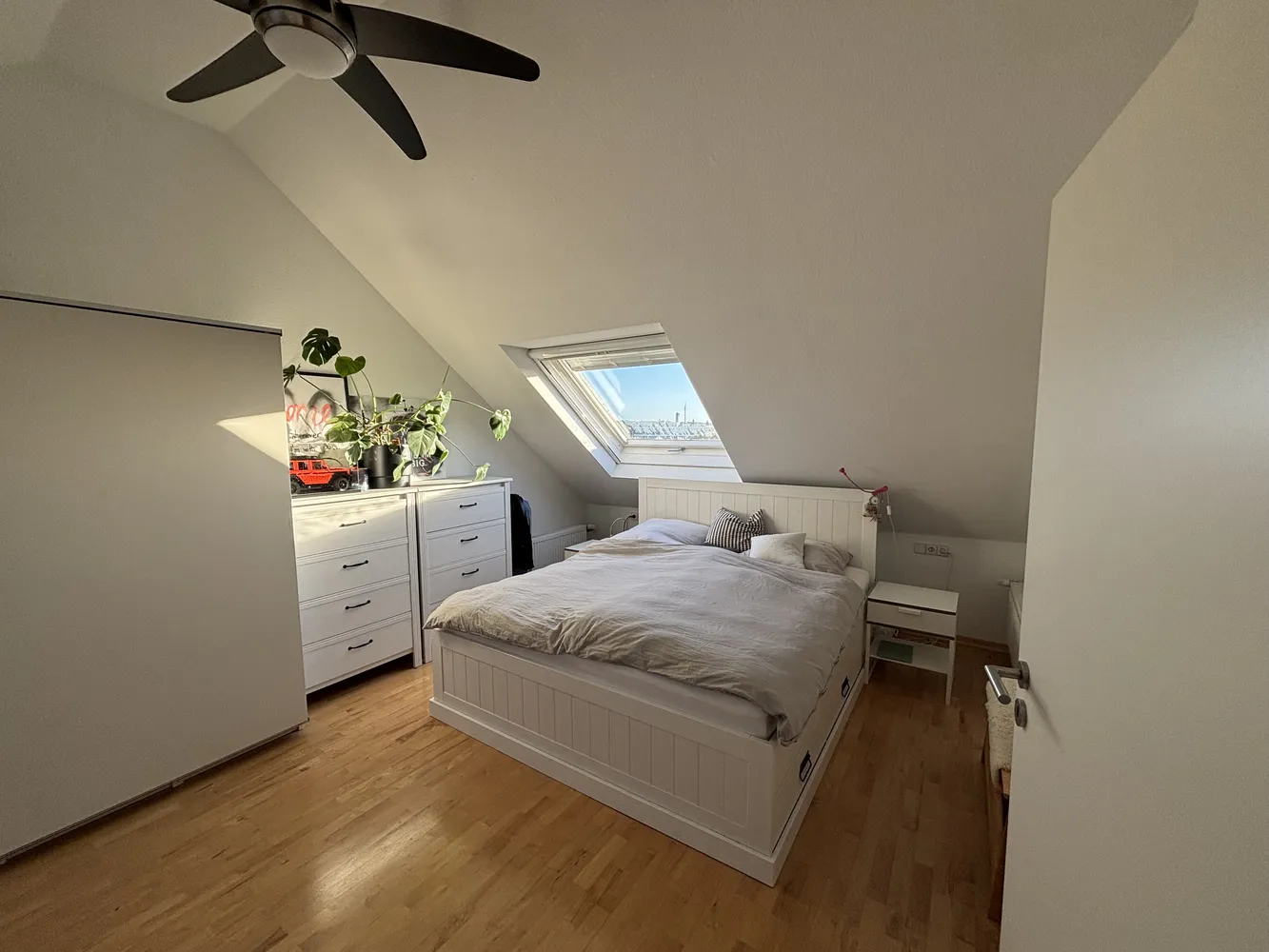 3 Zimmer Wohnung mit 88 m² in Stuttgart – Bild 4