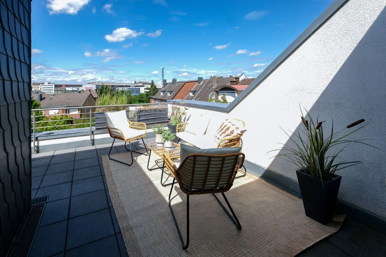 3 Zimmer Wohnung mit 144 m² in Düsseldorf – Bild 2