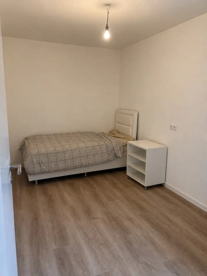 4 Zimmer Wohnung mit 82 m² in Duisburg – Bild 2