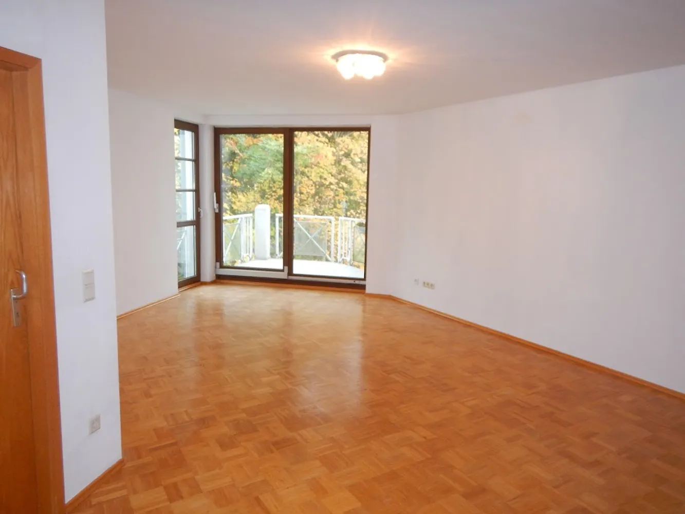 3 Zimmer Wohnung mit 107 m² in Berlin – Bild 2