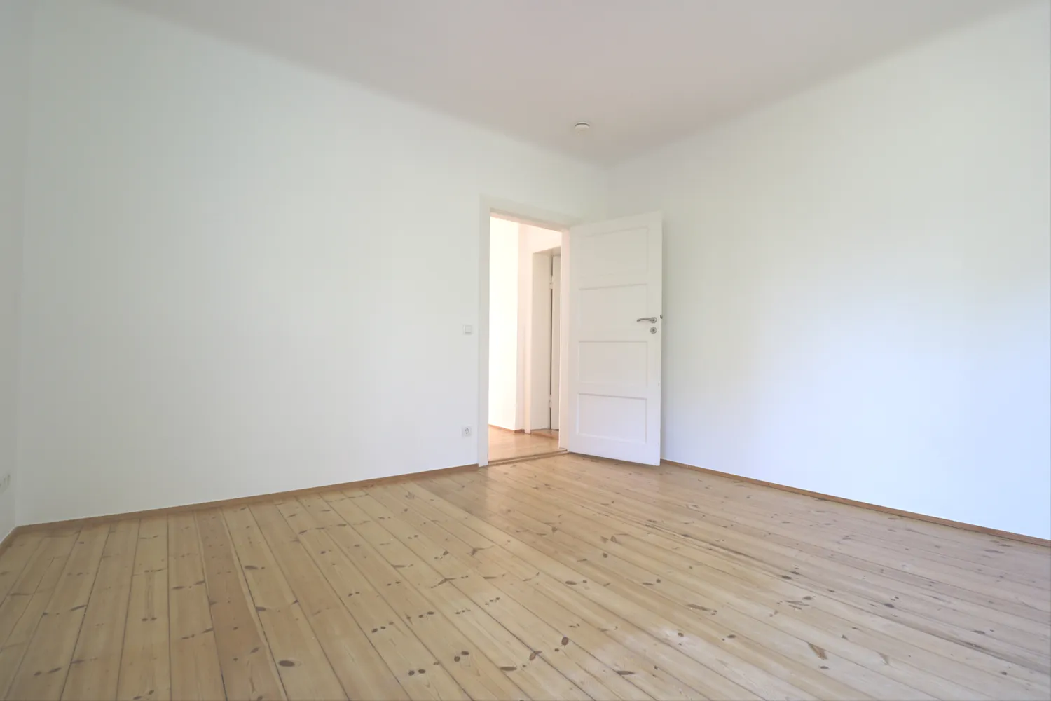 2 room apartment with 68 m² in Berlin – Photo 6