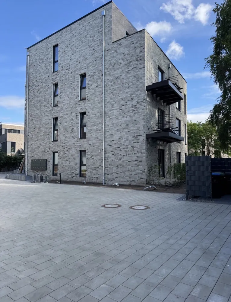 1 Zimmer Wohnung mit 72 m² in Hamburg – Bild 1