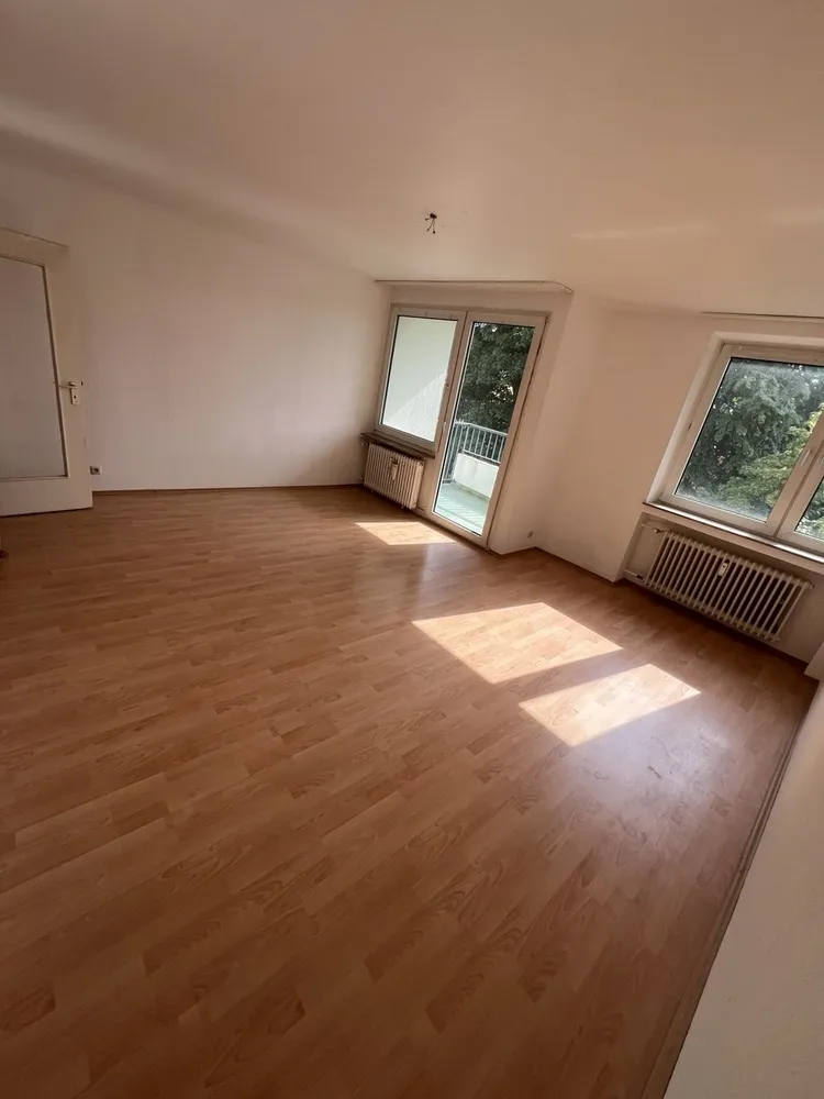 3 Zimmer Wohnung mit 81 m² in Aachen – Bild 2