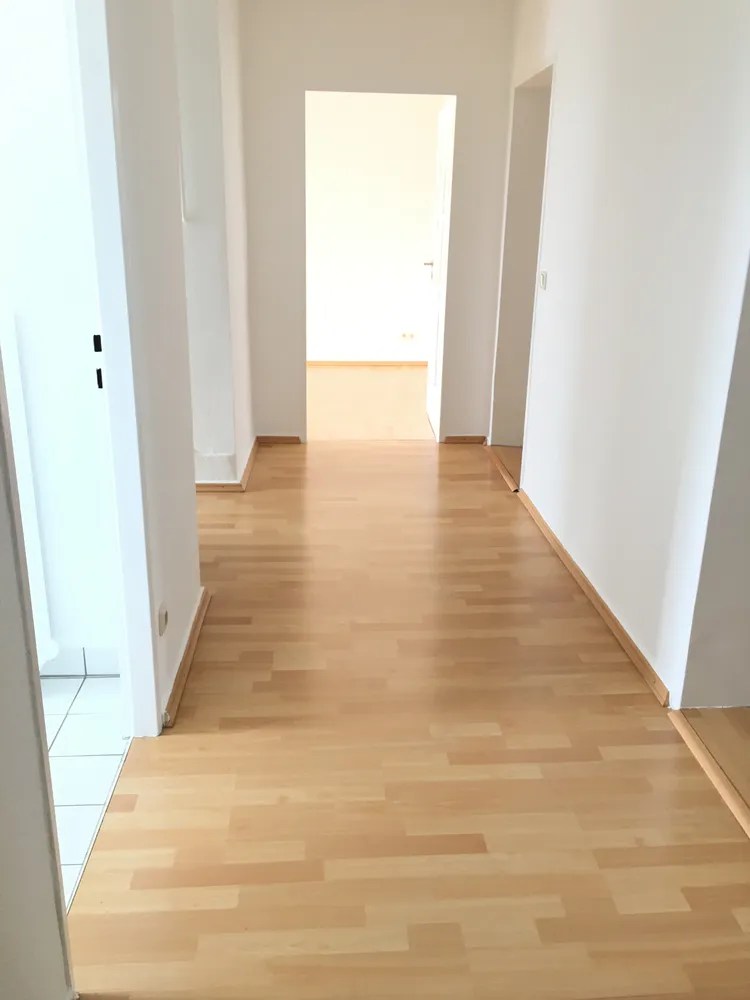 3 Zimmer Wohnung mit 85 m² in Frankfurt am Main – Bild 4