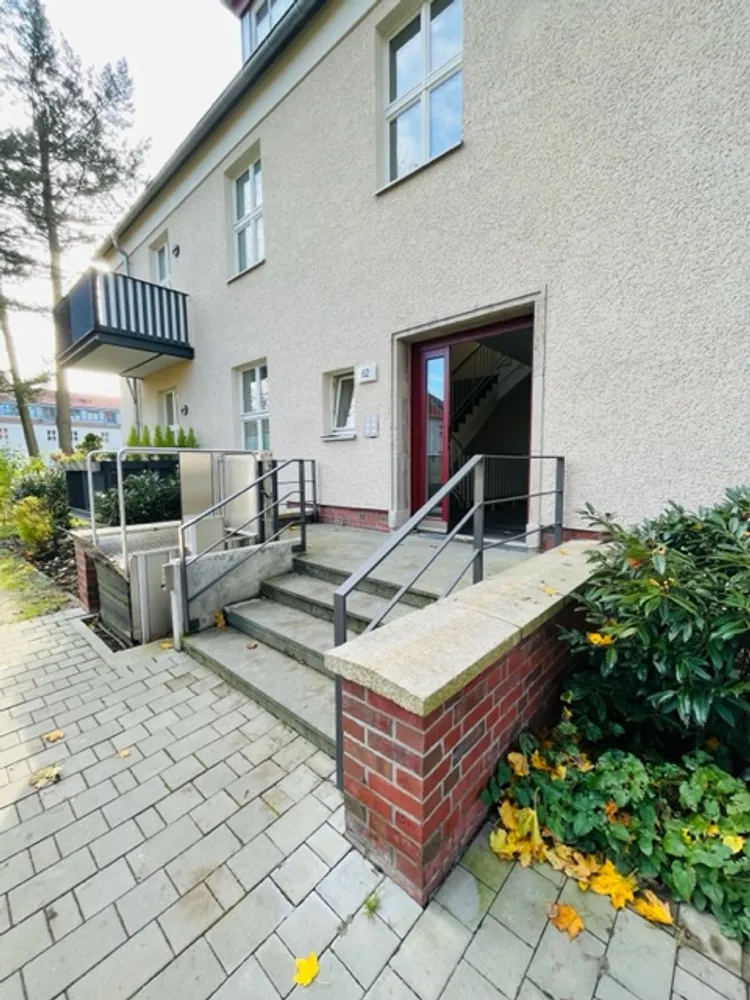 1 room apartment with 55 m² in Berlin – Photo 2