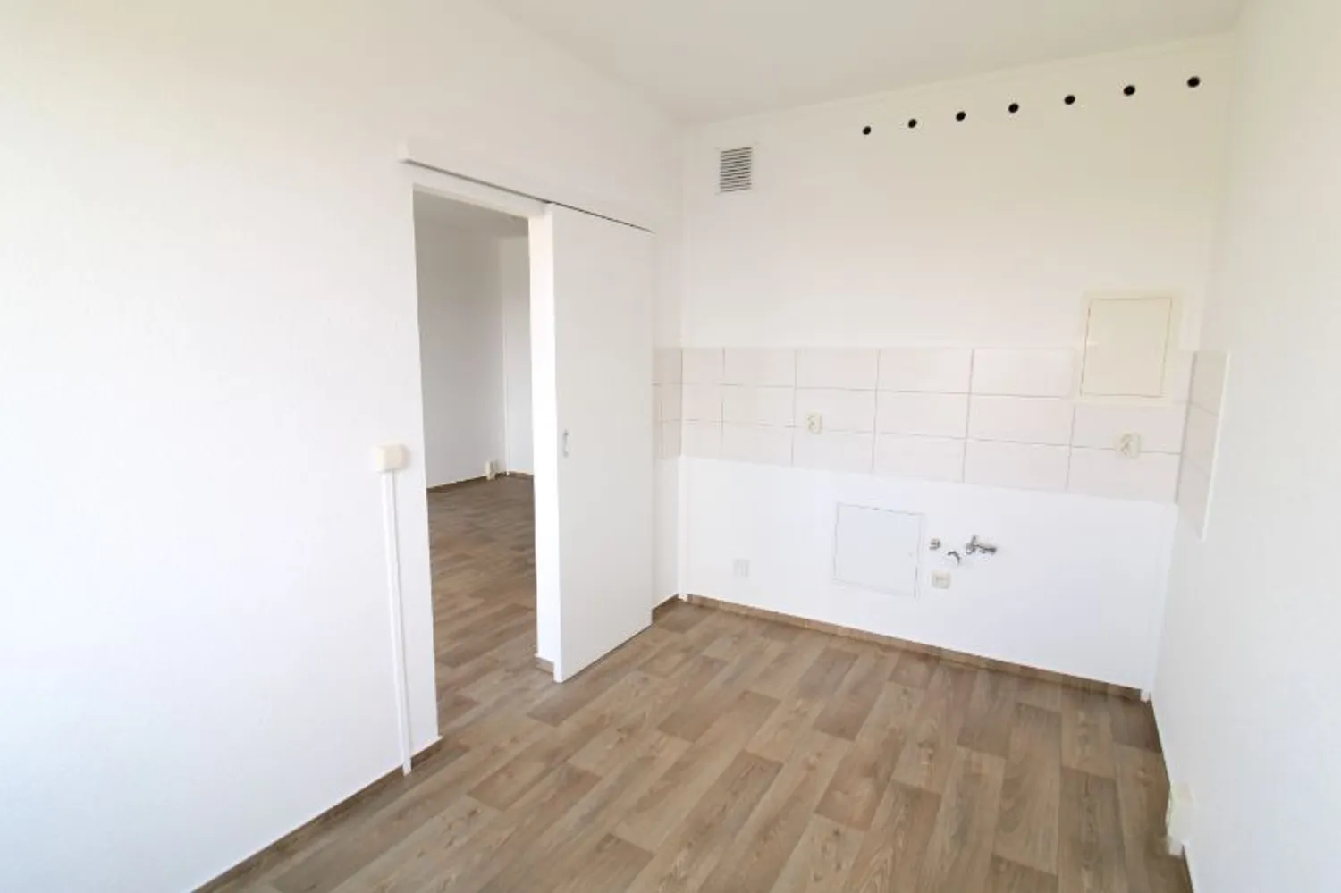 4 Zimmer Wohnung mit 80 m² in Schwerin – Bild 4