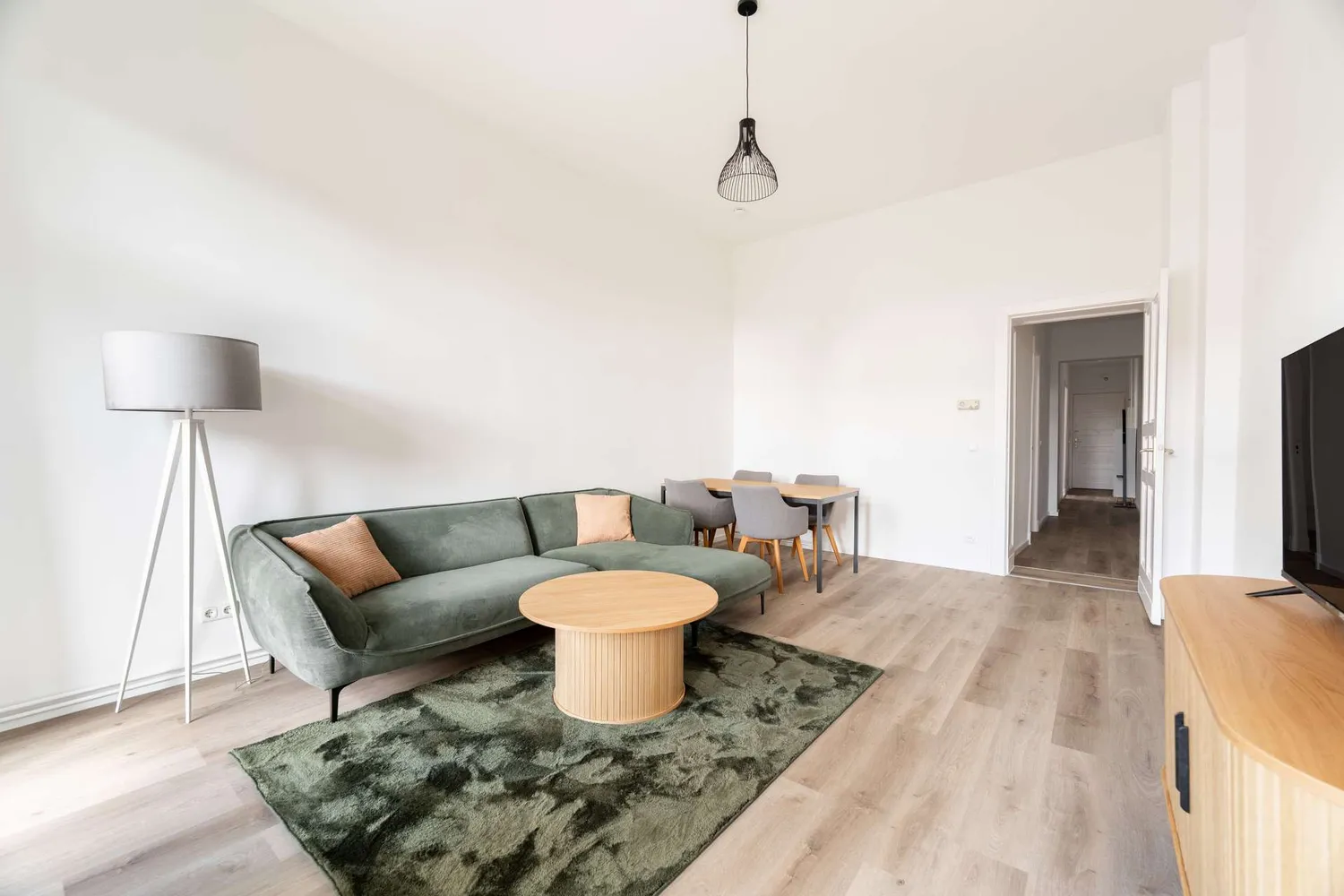 2 Zimmer Wohnung mit 67 m² in Berlin – Bild 4