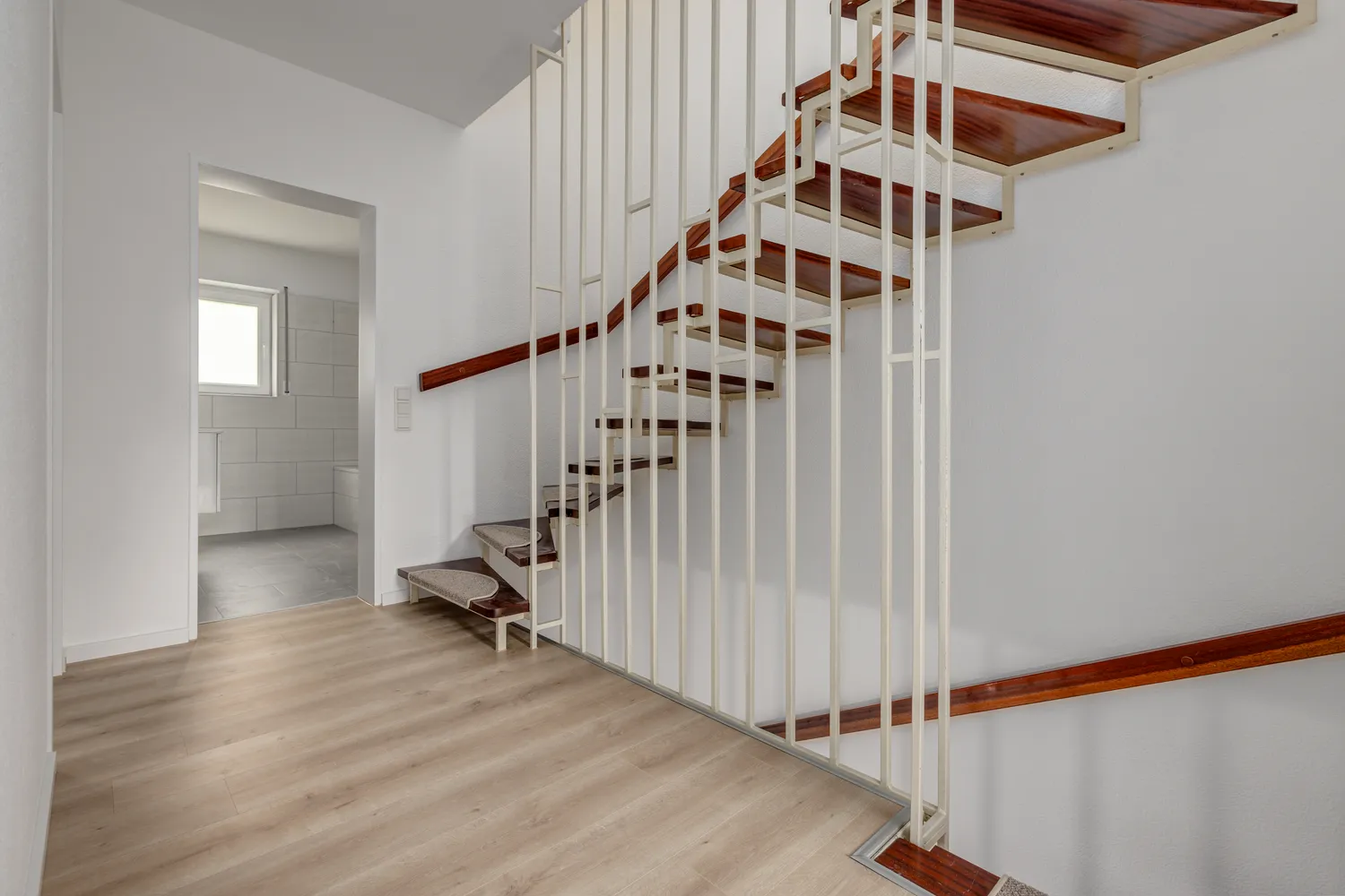 6 Zimmer Haus mit 143 m² in Frankfurt am Main – Bild 9